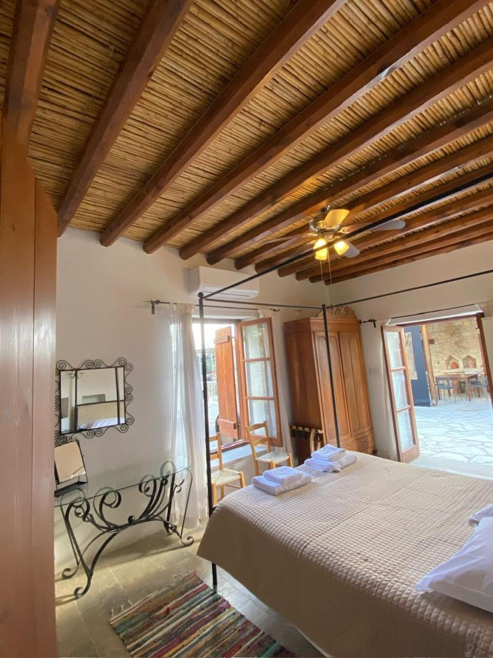 Spiti Calliope Káthikas Exterior foto